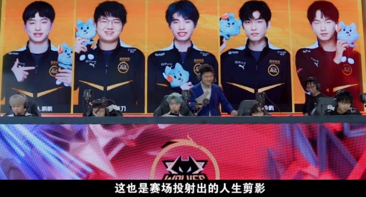 在这一转型
