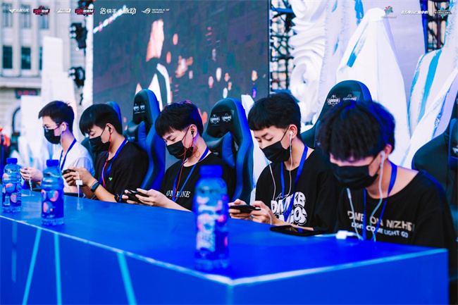 这样的表现 这样的表现