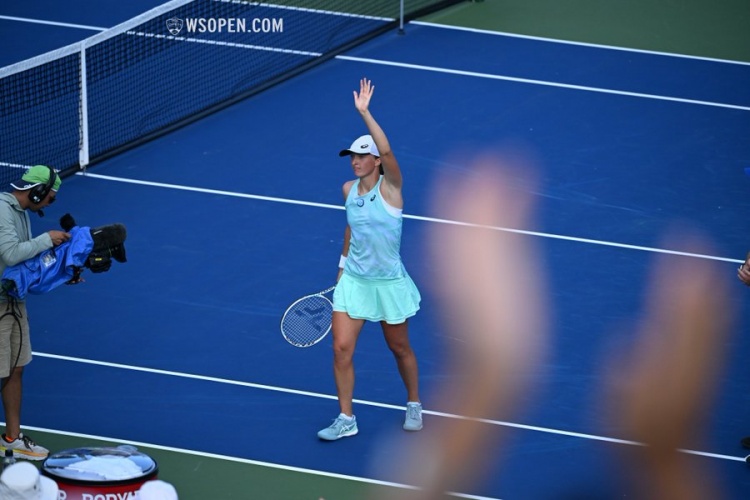 对俱乐部及 对俱乐部及