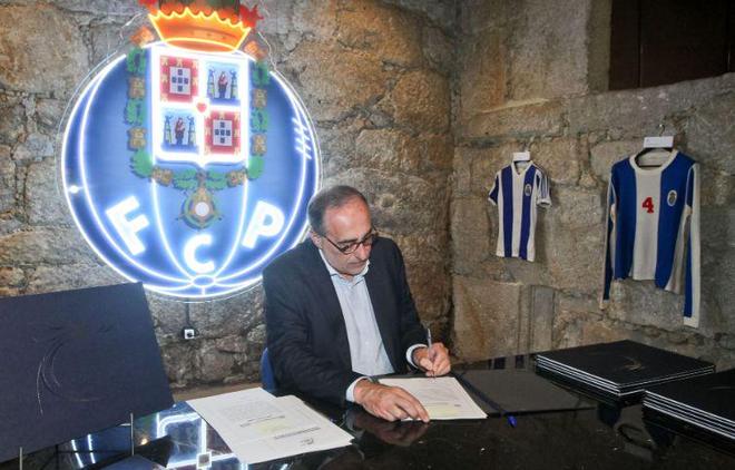 赛场上场均 赛场上场均