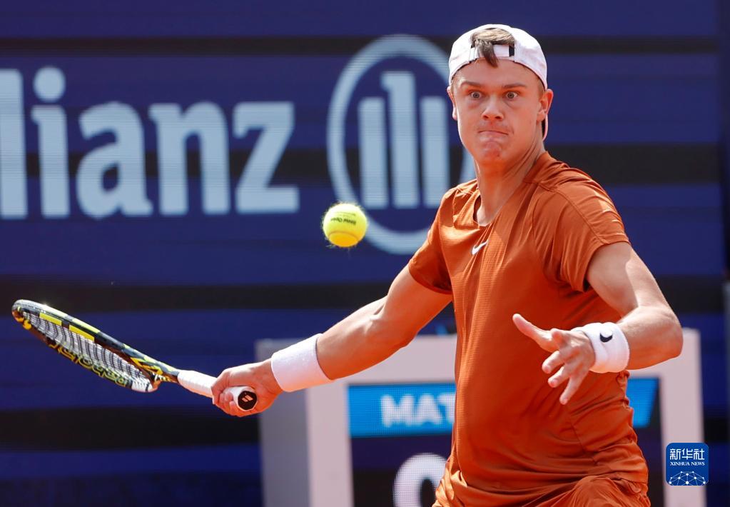 为自己是匈 为自己是匈